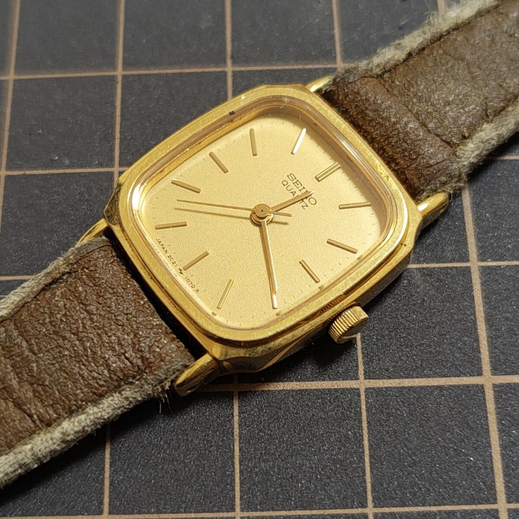 SEIKO Quartz Wristwatch 2C21-5430