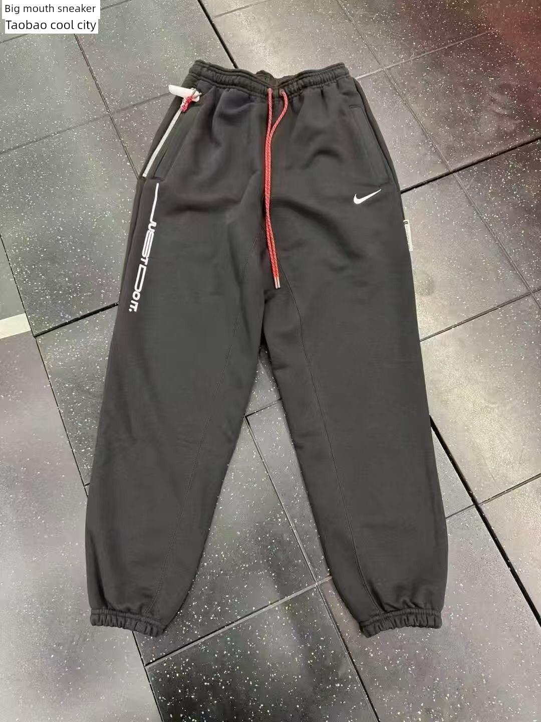 Vīriešu Nike bikses ar манжетиem, ar