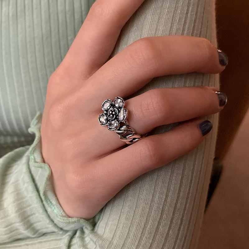 Chic Minimalist Korean Inspired Rhinestone Floral Ring For Fashionable Women