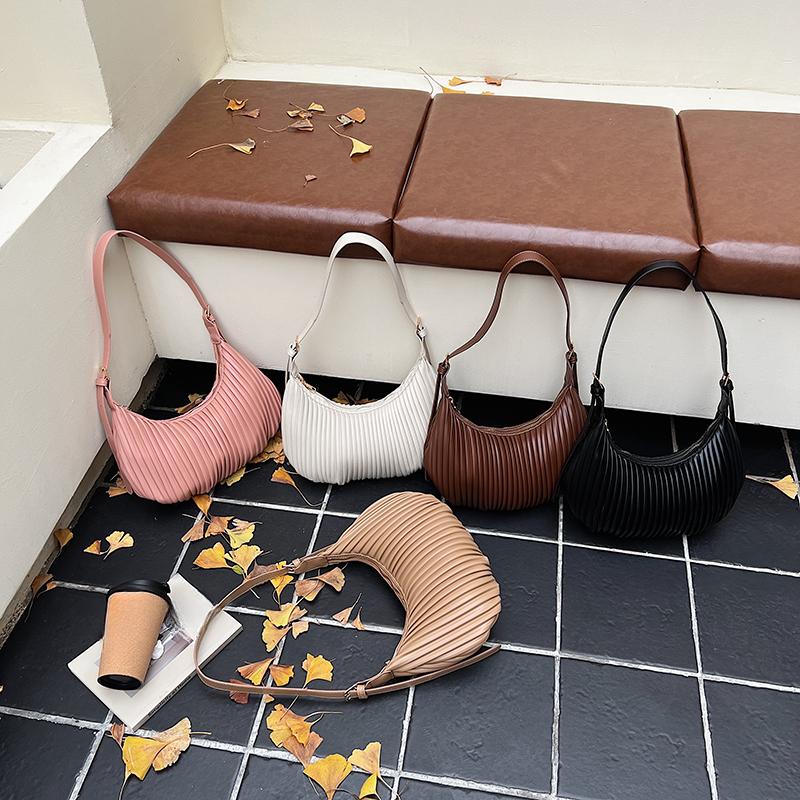 Korean Style Fashion Simple Underarm Bags 2025 Winter Pu Leather Textured Striped Crossbody Bag Female Casual Commuting One Shoulder Bags