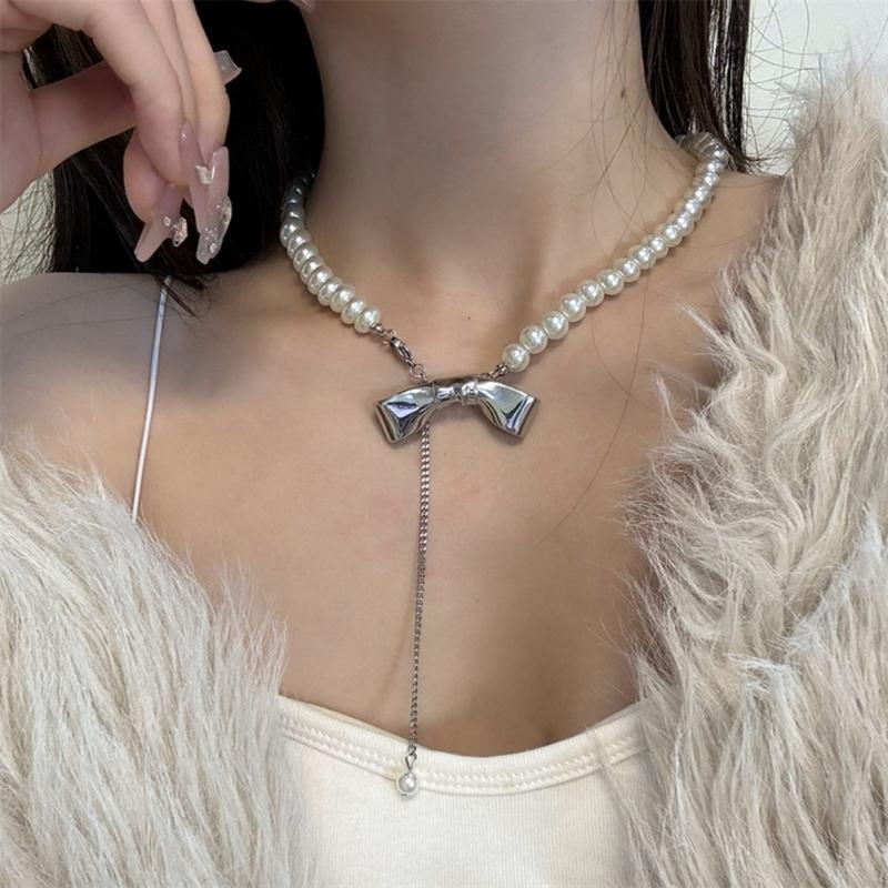 Fashion Elegant Metal Bowknot Tassels Necklace Pearl Beaded Clavicle Chain Choker Necklace Statement Jewelry Neck Chain