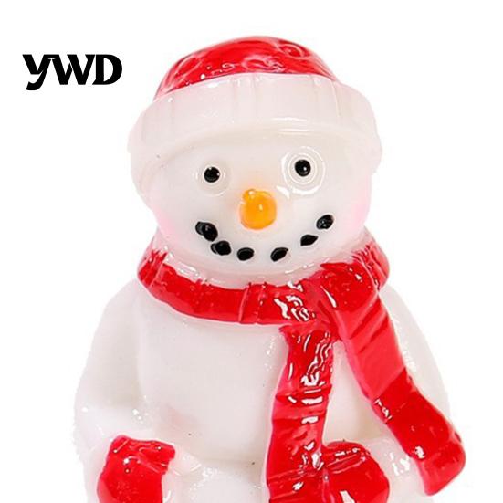 Waterproof Resin Garden Accents 2Pcs Christmas Mini Snowman Figurines, Winter Tiny Decoration, Xmas Micro Tree Decorations Landscape Ornament
