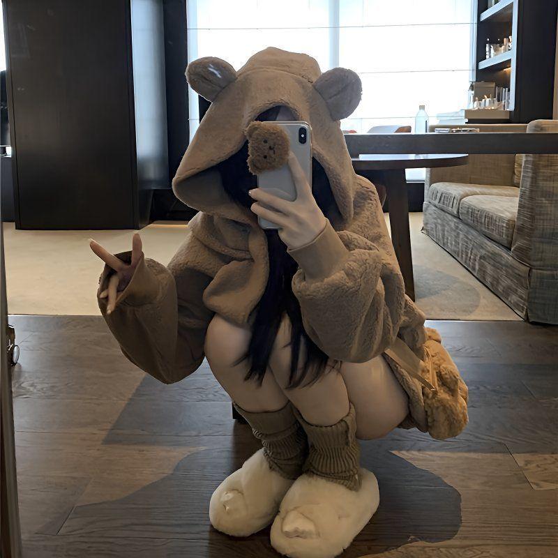 Sweet Girl Hooded Lamb Wool Two-Piece Set: Plush Coat & A-Line Tulip Skirt for Autumn/Winter