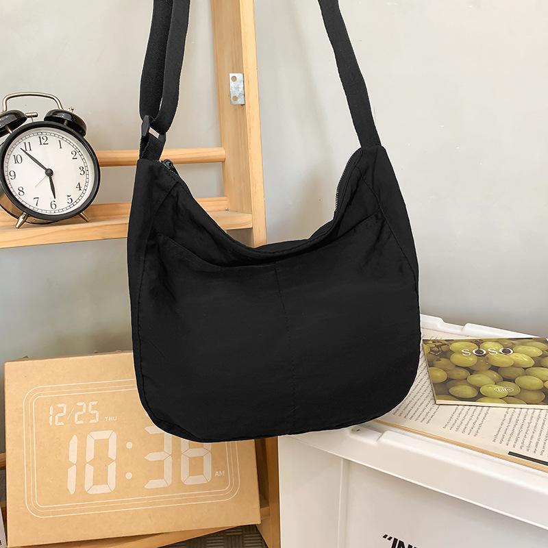 Commuter To Work Women's Messenger Bag 2025 Casual Fashion Small Fresh Casual Shoulder Bag Men's and Women's Commuter Small Satchel