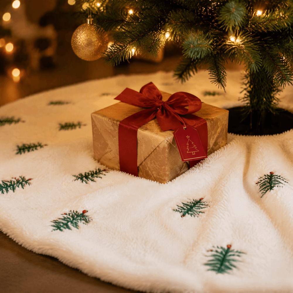 Plush Tree Mat Embroidery Tree Base Cover Decorative Carpet Plush Tree Skirt Home Decor