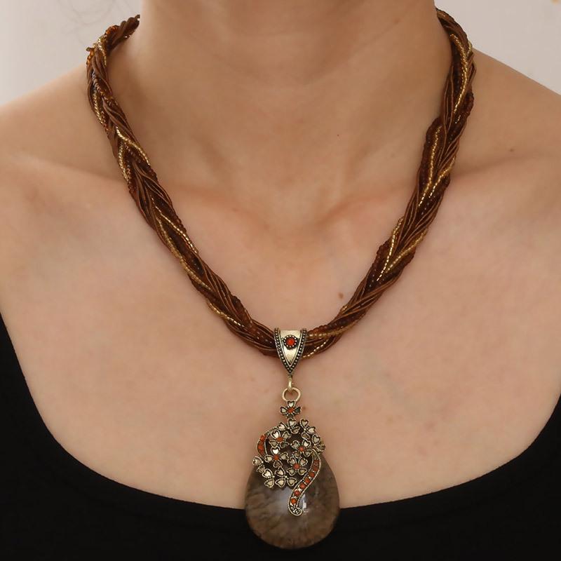 

Богемське Етнічне Квіткове Намисто-Сльозинка кавовий