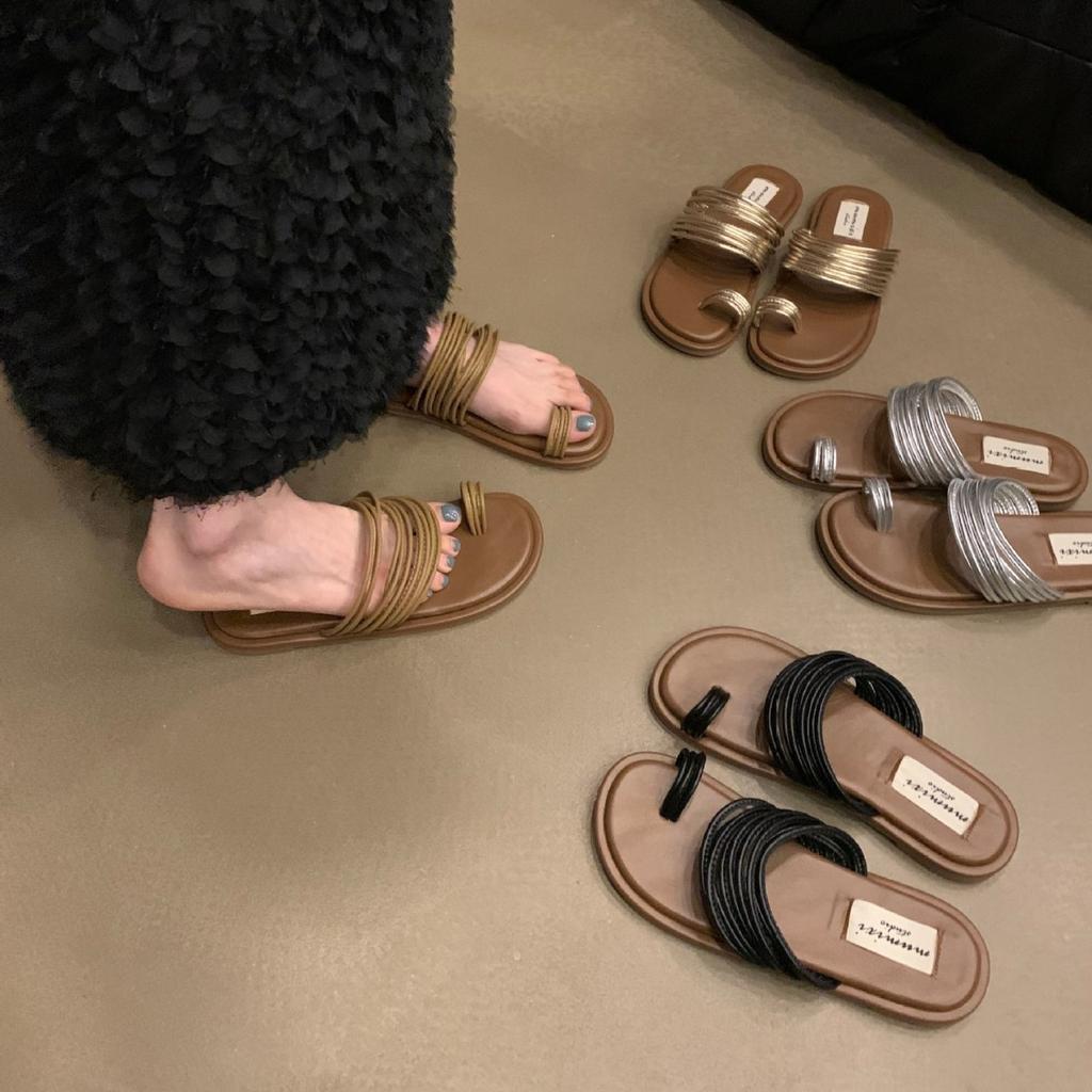 Niche Design Set Toe Cool Slippers 2025 New Summer Wear with Skirt Seaside Flat Bottom Square Head Roman Sandals