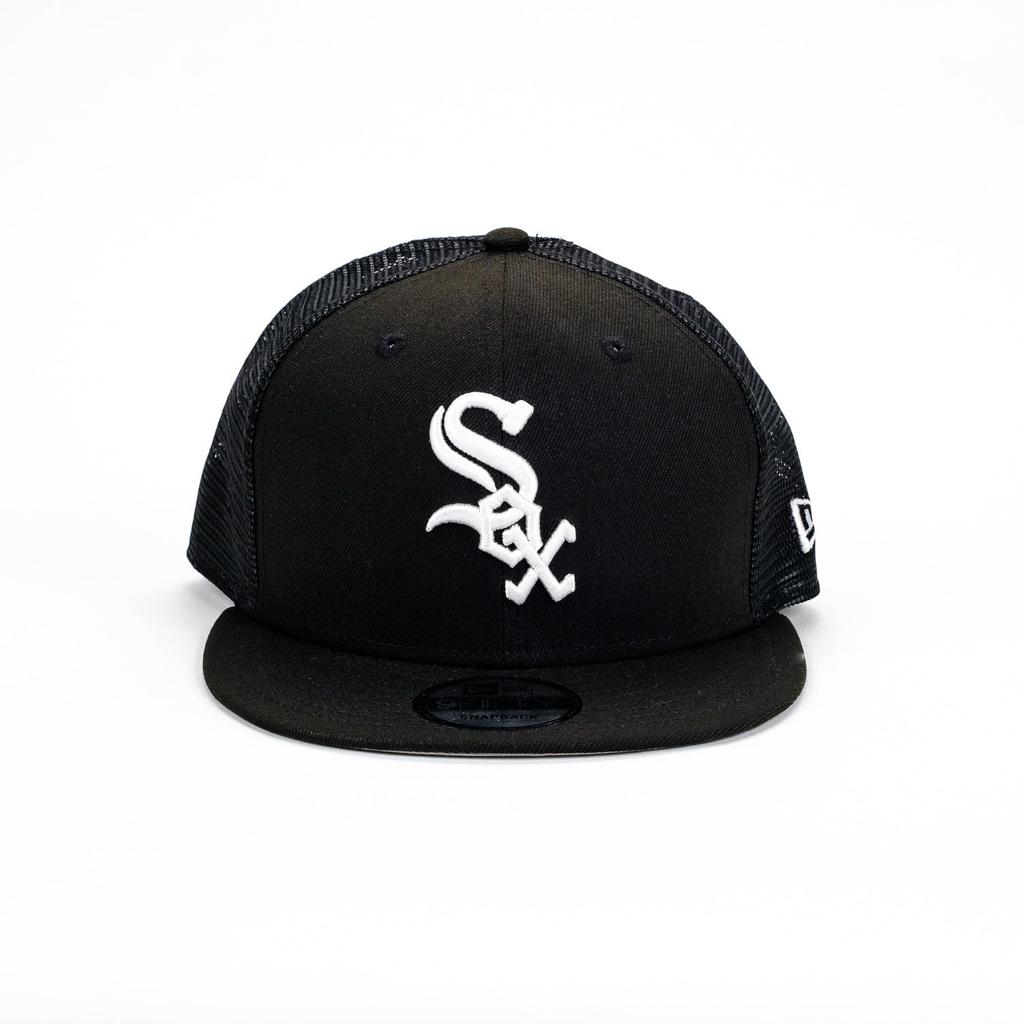 New Era 9FIFTY Black White Snapback Mesh Cap by the Chicago White Sox &