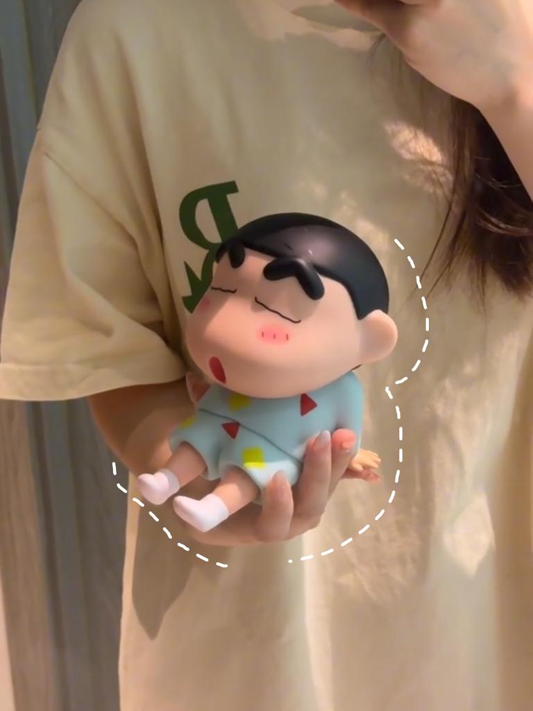 Crayon Shinchan Anime Girl Gift Phone Holder Desktop Decor Pyjama Shinchan Model Toy Figure