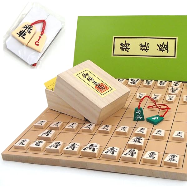 

A cute Igo Lab original netsuke set with a Shinkei 5 folding shogi board and Igo most popular wooden shogi P-made No. Lab s pieces.