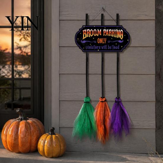 Halloween Yard And Porch Supplies Broom Parking Sign with 3 Witch Brooms, Hocus Pocus Themed Wooden Sign, Party Ornaments Funny Wall Hanging