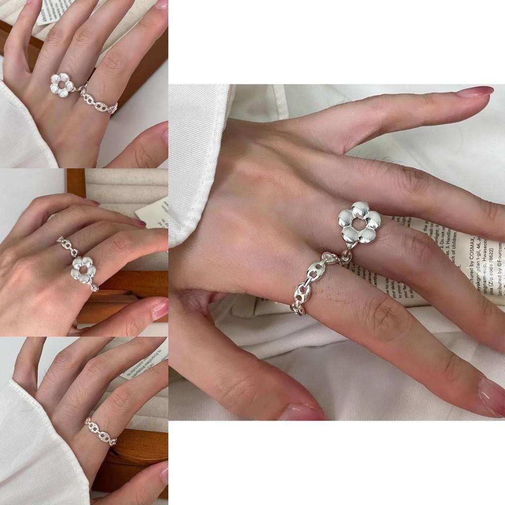 Adjustable Modern Copper Ring For Women Featuring Elegant Five Petal Floral Design Fashion Accessory
