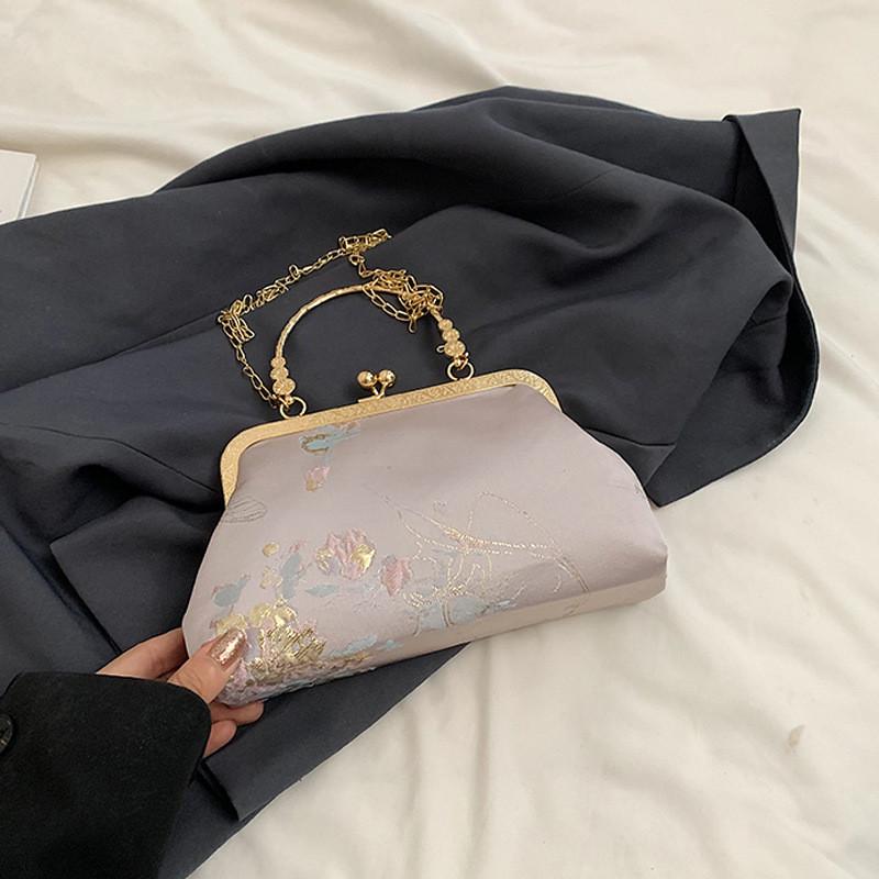 Chic Silk Shoulder Bag Stylish And Trendy Street Fashion Summer 2024 Unique Design