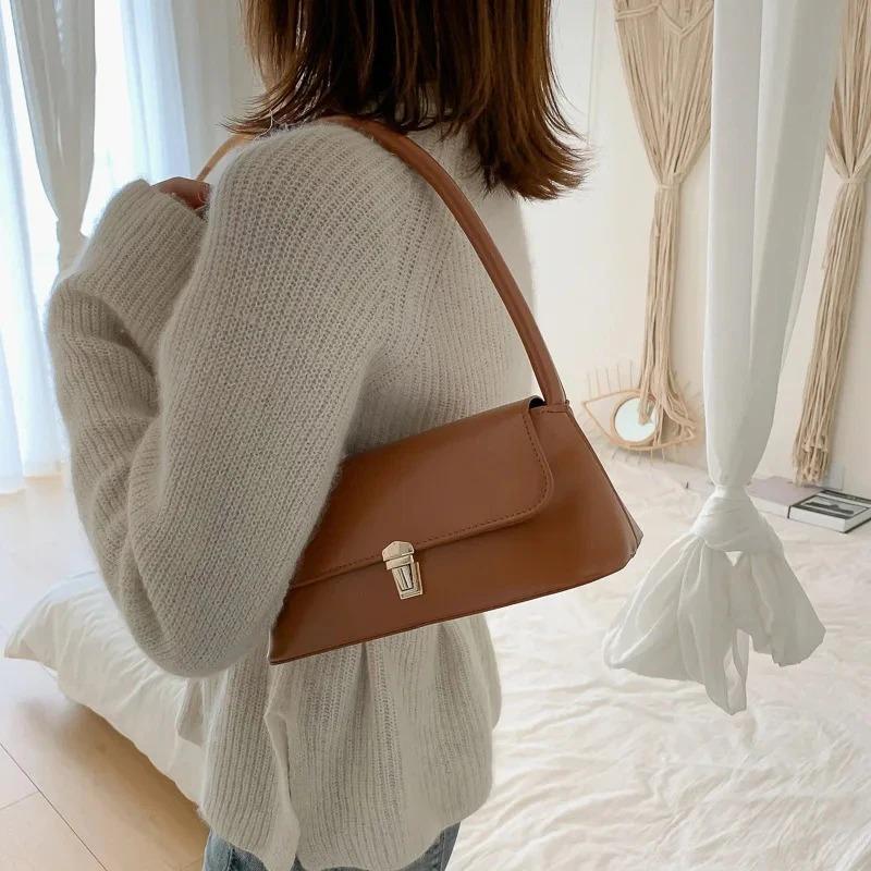 Fashi Retro Women's Shoulder Bag Simple Solid Colour Handbag Vintage Underarm Bag PU Material Flap Bag