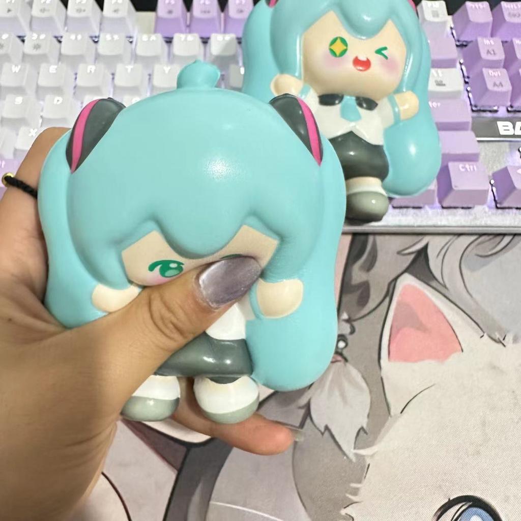 TopToy Future Miku Rebound Stress Relief Plushie – A Stress-Relieving Gadget, Trendy Toy Ornament, Ideal for Festivals, Graduation Gifts