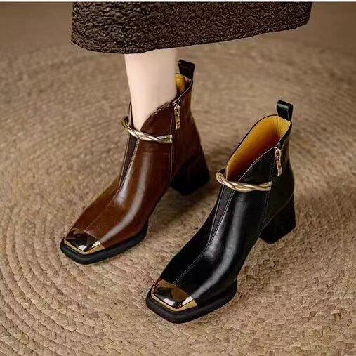 Novas botas britânicas Martin para mulheres, botas curtas de cano curto com cabeça quadrada, salto grosso e salto alto, pretas, para primavera e outono