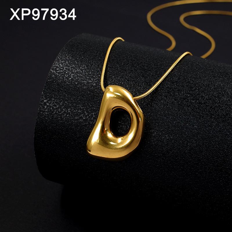 Personalized Gold-Plated Titanium Letter Necklace for Women - Fashionable Clavicle Chain Jewelry