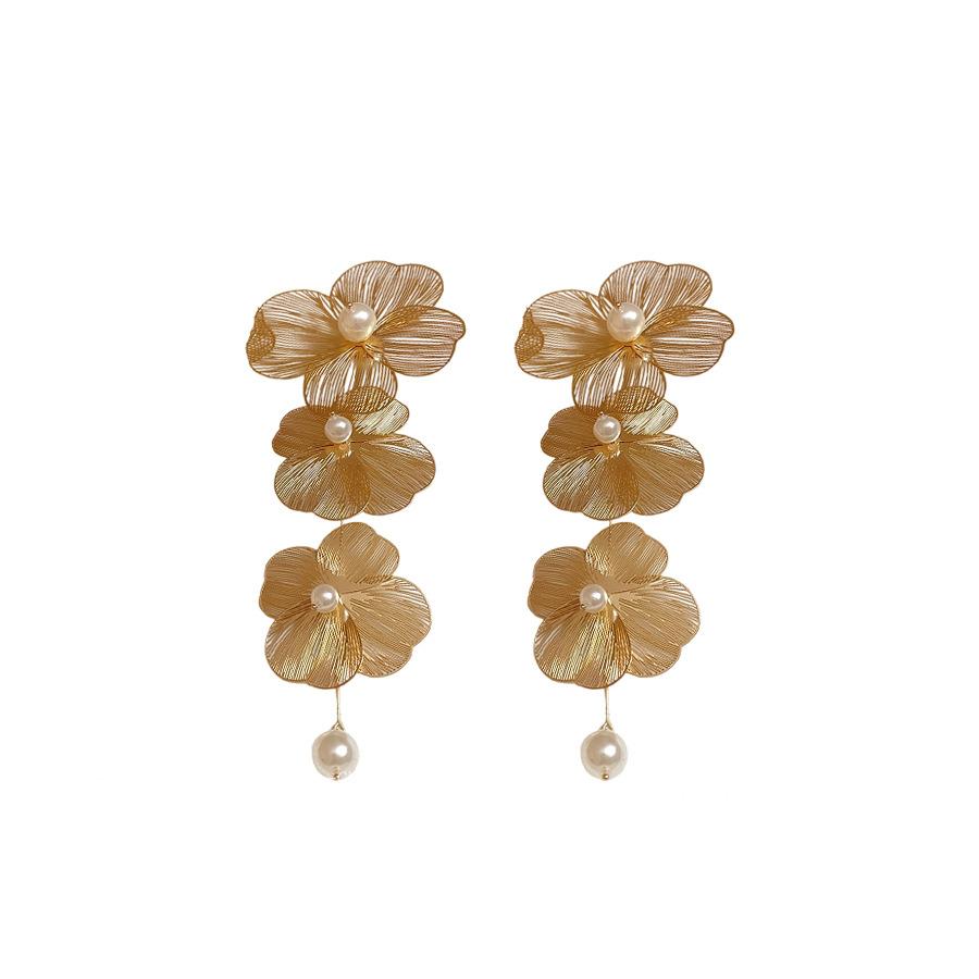 Silver Needle Diamond Metal Flower Hollow Fringed Earrings Light Luxury Premium Earrings European and American Cold Wind Earrings