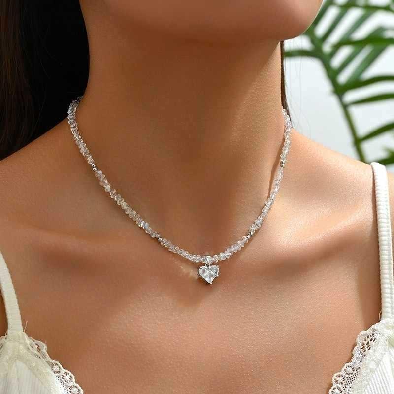 

Exquisite Silver Color Heart Crystal Pendant Necklaces for Women Personality Fashion Acrylic Beaded Chokers Korea Jewelry Gift срібний