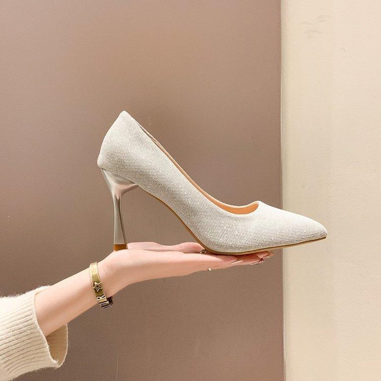 

Неглубокие одинарные туфли женственность высокие каблуки шпильки острые блестящие модные одинарные туфли женские туфли 39