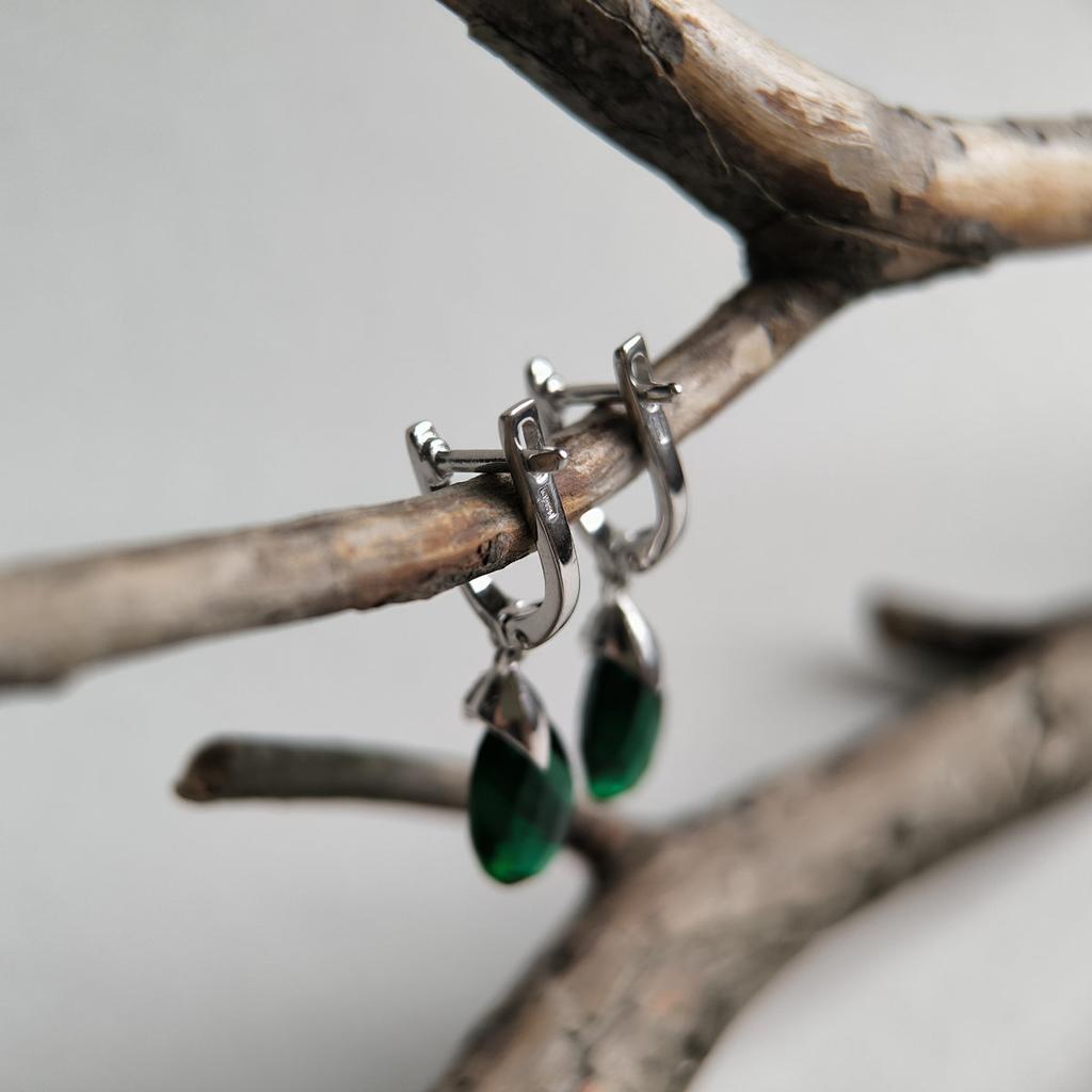 Silver Earrings with Emerald Nano 8.965ct (2197430)
