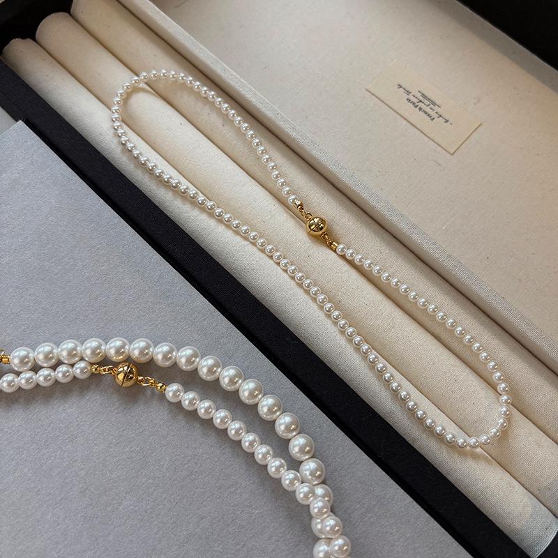 Elegant French Layered Pearl Necklace - Women's High-End Versatile Clavicle Chain, Simple Retro Style