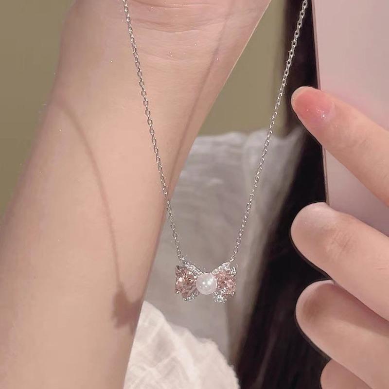 2026 Bow Necklace Women's Niche Pendant Wind Clavicle Chain Temperament Premium Necklace Pink