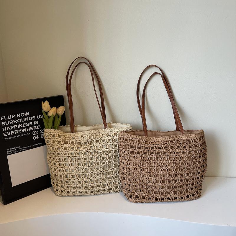 Handwoven Women's Shoulder Bag New Style Summer Large Capacity Beach Vacation Straw Tote Bag Casual Bucket Handbags