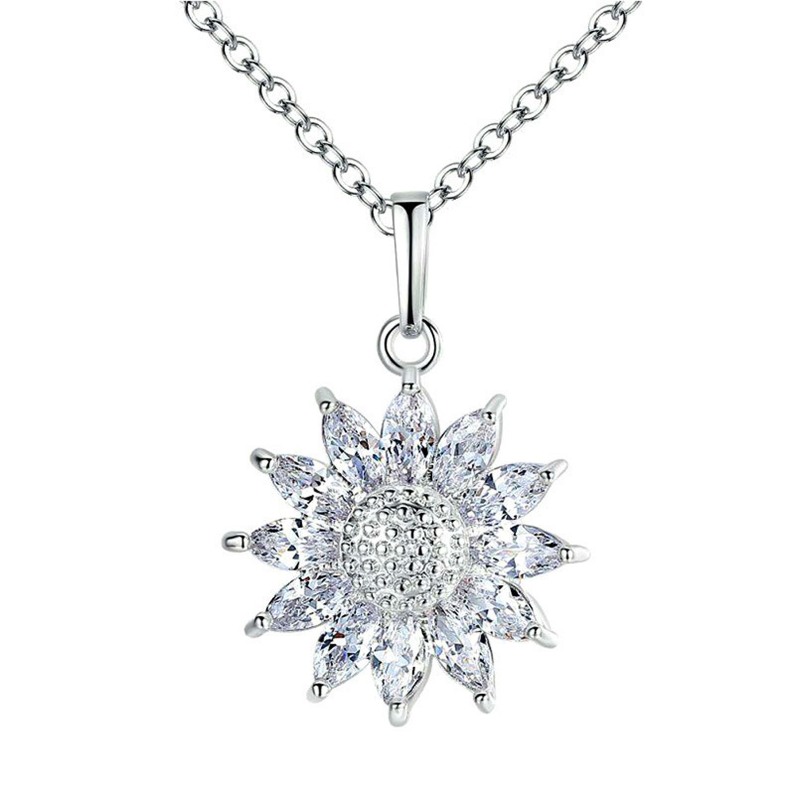 

Fashionable Women s Necklace One Size серебряный