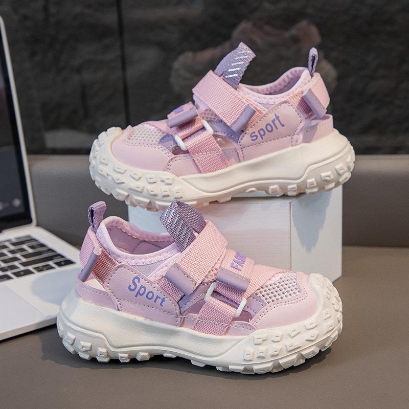 Baotou breathable sandals summer 2025 new children's soft-soled fashion net shoes boys and girls sports and leisure shoes