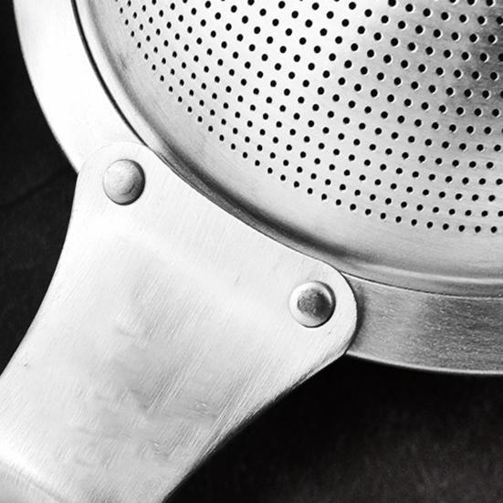 Strainer Household Portable Stainless Steel Superfine Oil Flour Colander with Hook for Home Hotel Kitchen