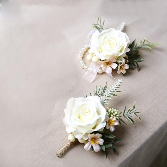 Europäisches Weißes Rosen-Anstecker & Handgelenk-Gesteck Set, Künstliche Seidenblume für Bräutigam Braut Brautjungfer, Outdoor-Hochzeitsfeier Dekoration