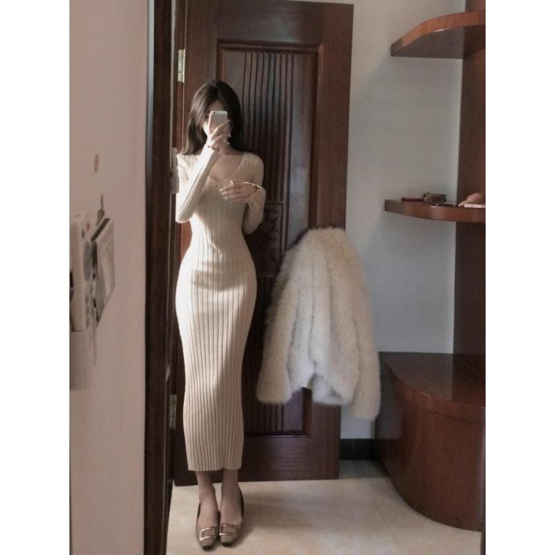 

[] Вязаное платье с V-образным вырезом и длинными рукавами, длинное облегающее платье премиум-класса с облегающим бедра силуэтом для осени и зимы XL абрикосовый