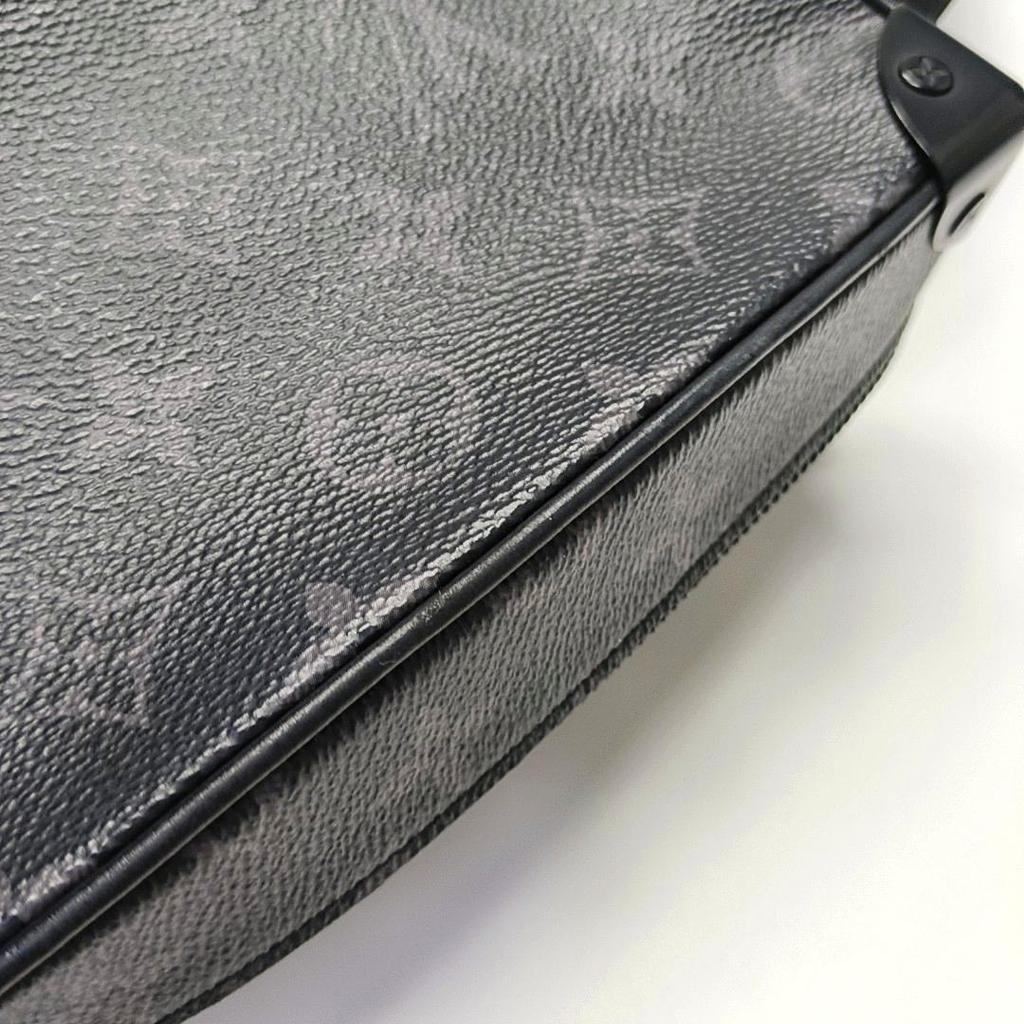 [Tweedehands] Louis Vuitton Mini Soft Trunk 'Zwart Monogram Eclipse Canvas' - Goed #NJ1VB2