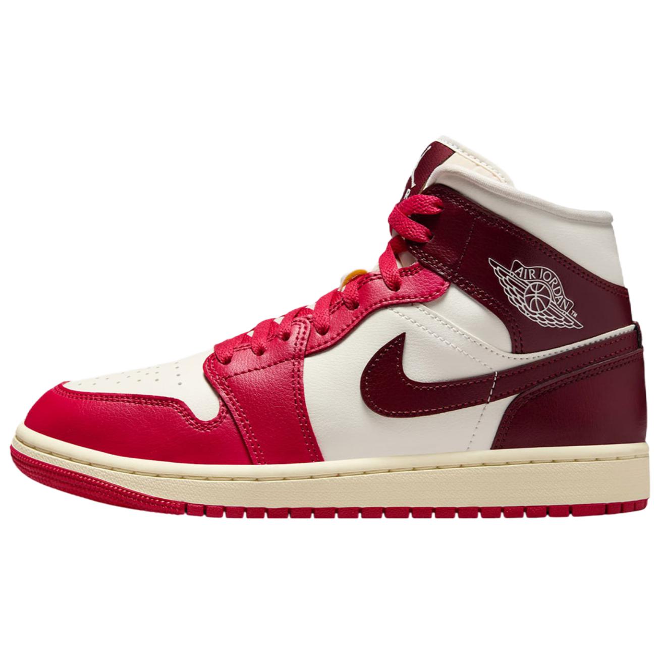 

Jordan Air Jordan 1 Abrasion Resistant Abrasion Resistant Mid top Vintage Basketball Shoes Women s Red White BQ6472-119 42