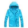 Herren Frühling und Sommer Dünne Abschnitt Kapuzen Plus Size Hautmantel Leichter Abschnitt Outdoor-Sport Sonnenbekleidung