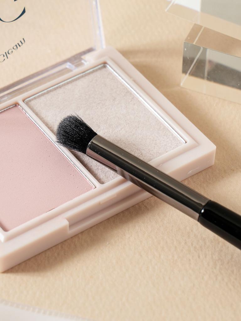 Palette 17 Blending Eye Brush