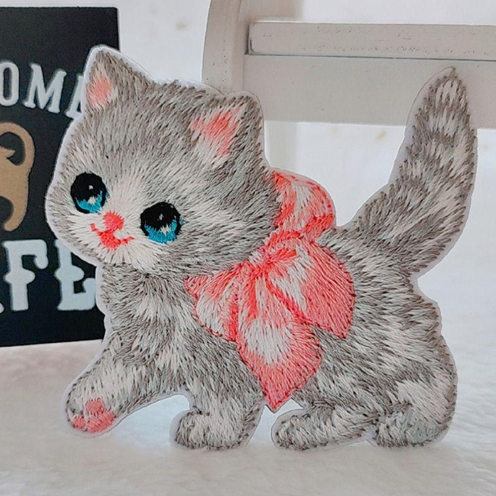 Self-adhesive Cartoon Cat Embroidered Patch Clothes Stickers Clothes Appliques  Sewing
