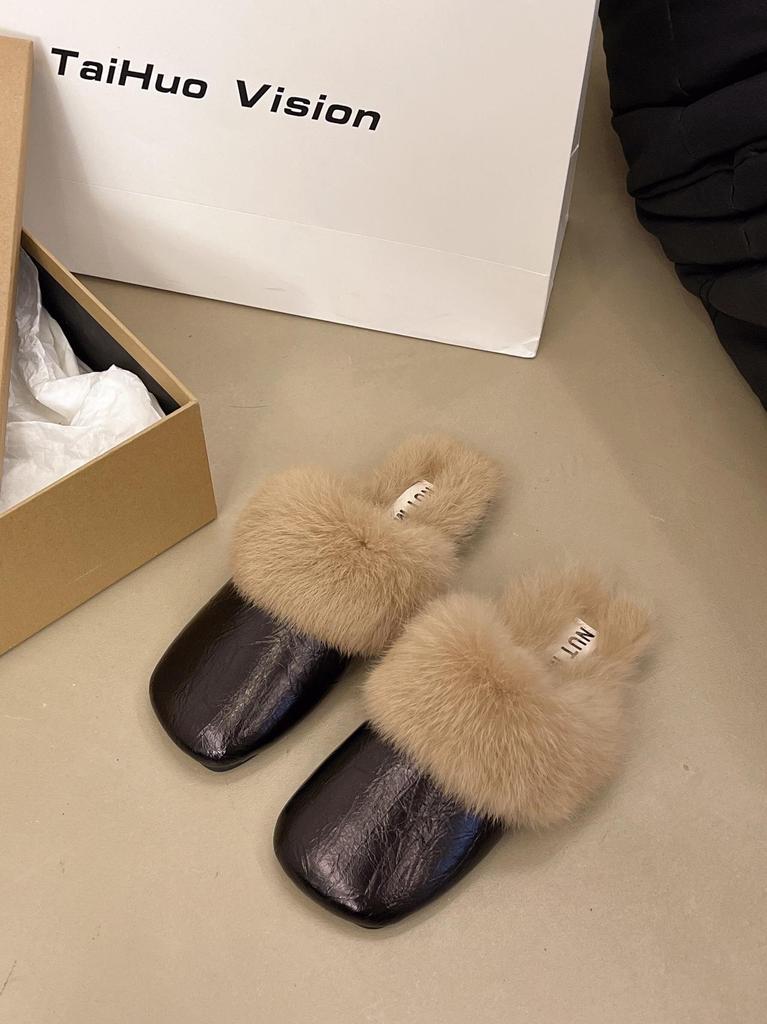 Women's 2024 Autumn French Toe Fuzzy Plush Warm Fashionable Mules Slippers