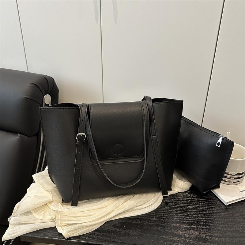 

Summer new large-capacity retro solid color portable shoulder underarm bag simple fashion mother and child bag women чёрный