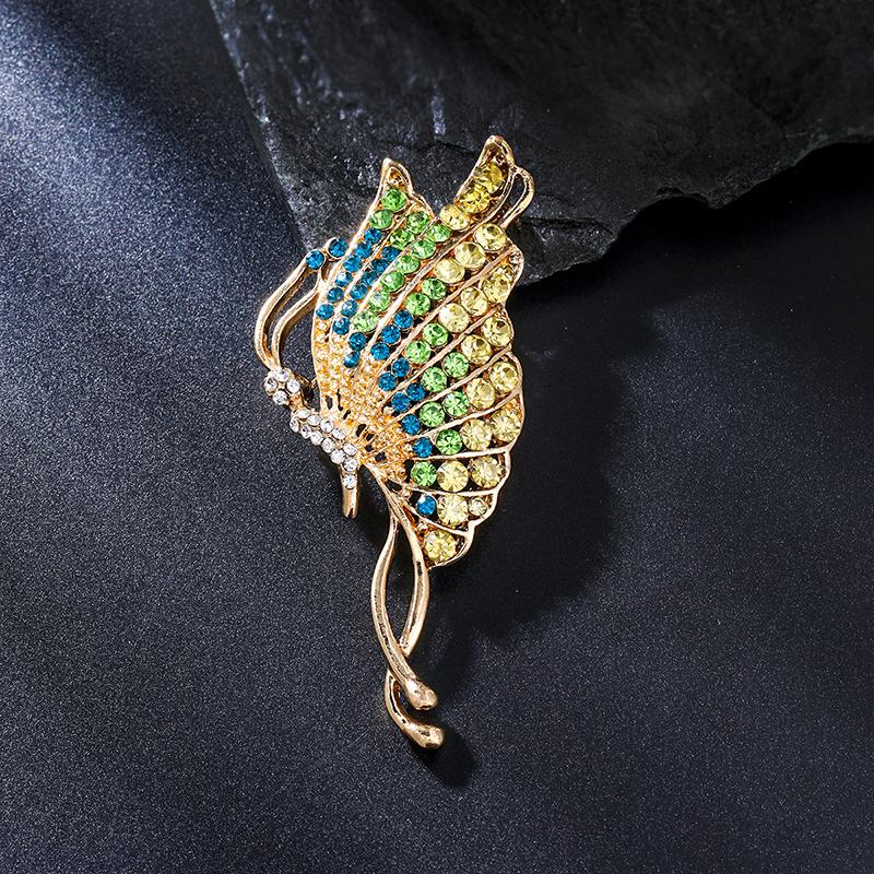 High-End Pearl Floral Suit Brooch For Women Versatile Clothing Accessory Pin