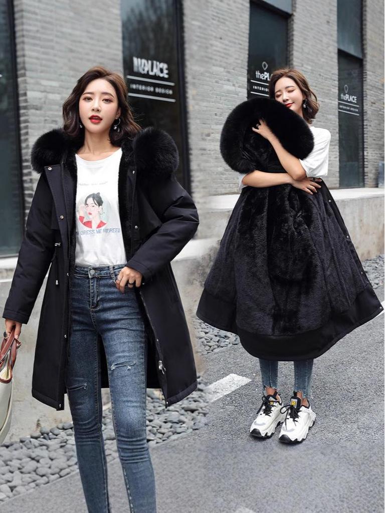 Winter 2025 Women's Slimming Parka: Fashionable Versatile Plus Velvet One-Piece Coat with Thick Faux Fur