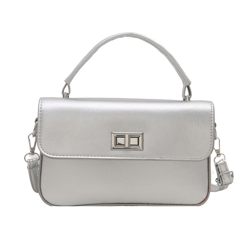 This year's popular small bag women's 2025 new versatile black portable small square bag simple lock shoulder messenger bag