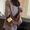 IELGY Ladies Messenger Bag Large Capacity Retro Tote Bag Commuter