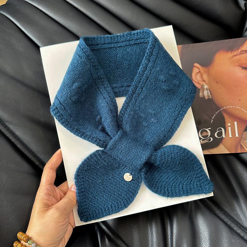 

The Cross Knitted Small Scarf Is A New Korean Style for Women s Autumn and Winter. It s Versatile Warm and Protects The Neck 75*9cm