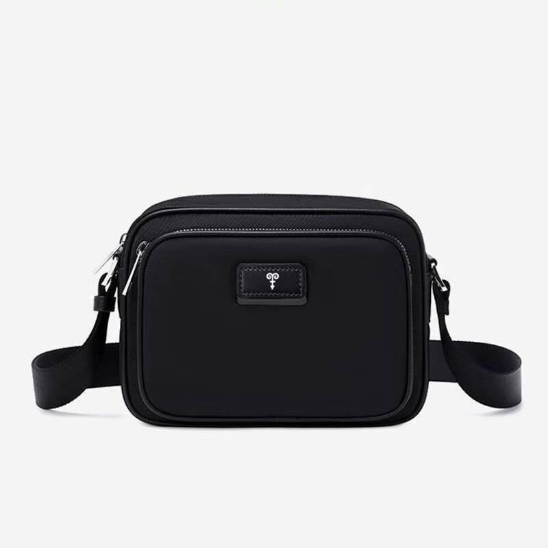 

Hengyuanxiang Business Shoulder Bag