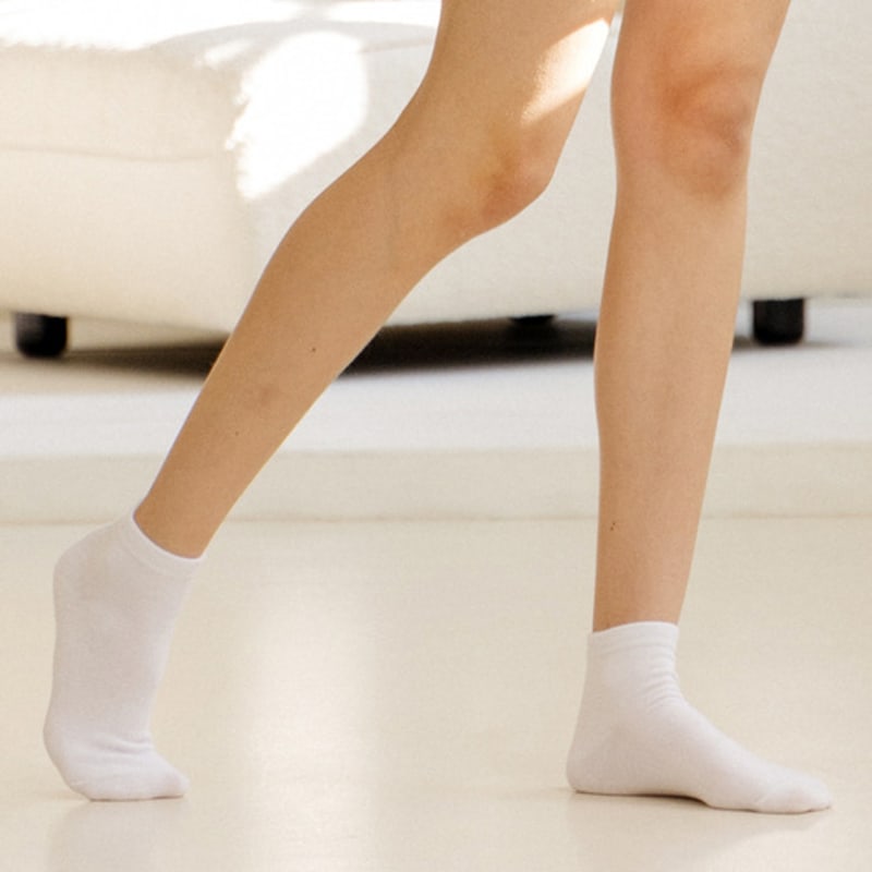 

STUDIO SOCKSTOP [8PACK] Women s Basic Ankle Socks 3 COLORS black