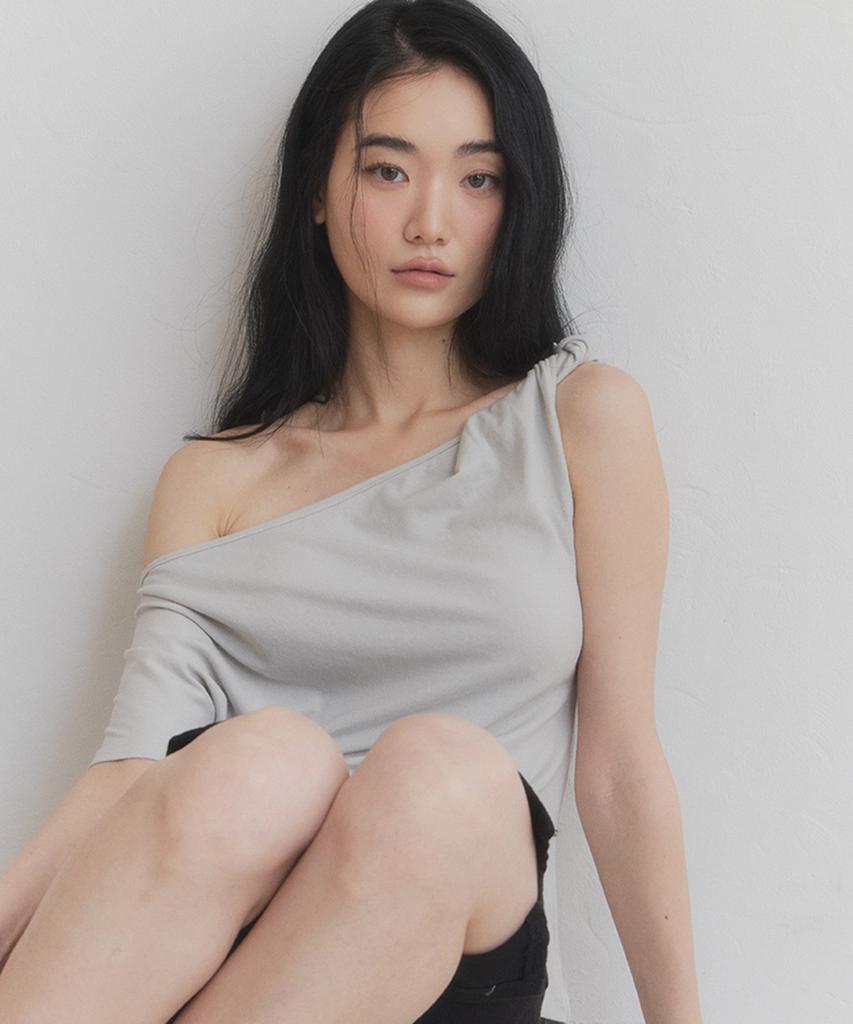 Seuteulaipeumagalin Drape Shirring One-Shoulder Slim Short Sleeve Light Gray