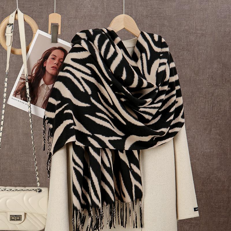 New Winter Plaid Cashmere Scarf Women Luxury Warm Shawls Poncho Tassel Thickened Men Unisex Neck Pashmina Scarf Rainbow Echarpe