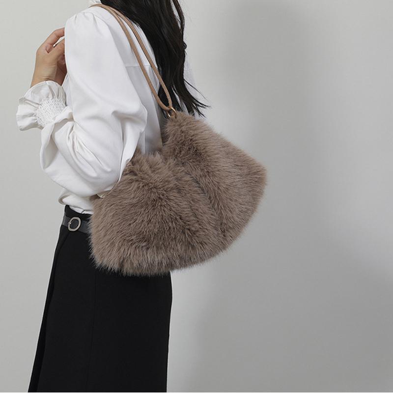 Yogodlns Women's Autumn and Winter Handbag Imitation Fur Fashion Hundred with Plush Bag Solid Color Large Capacity Zipper Shoulder Bag